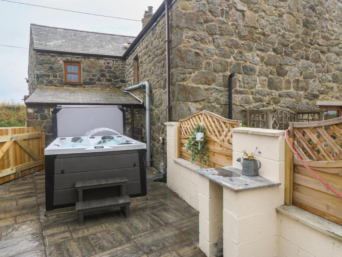 Bwthyn Siop Pencaerau Villa Pwllheli Exterior photo